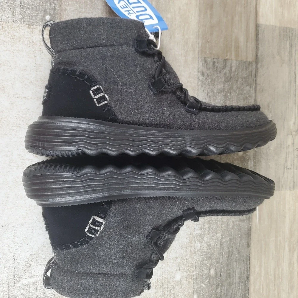 Hey Dude Reyes Womens Chukka Boots Sz 8 Comfort Black Wool Lace Up Round Toe